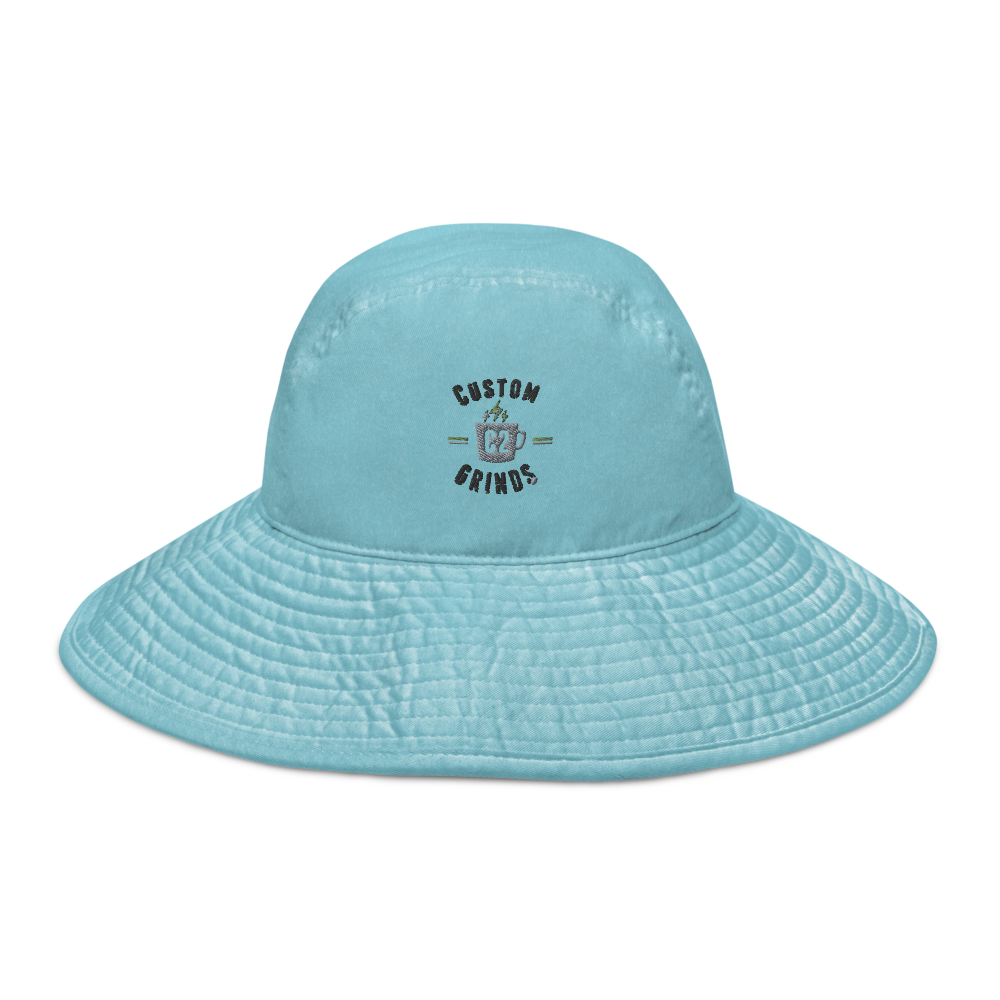 Wide brim bucket hat