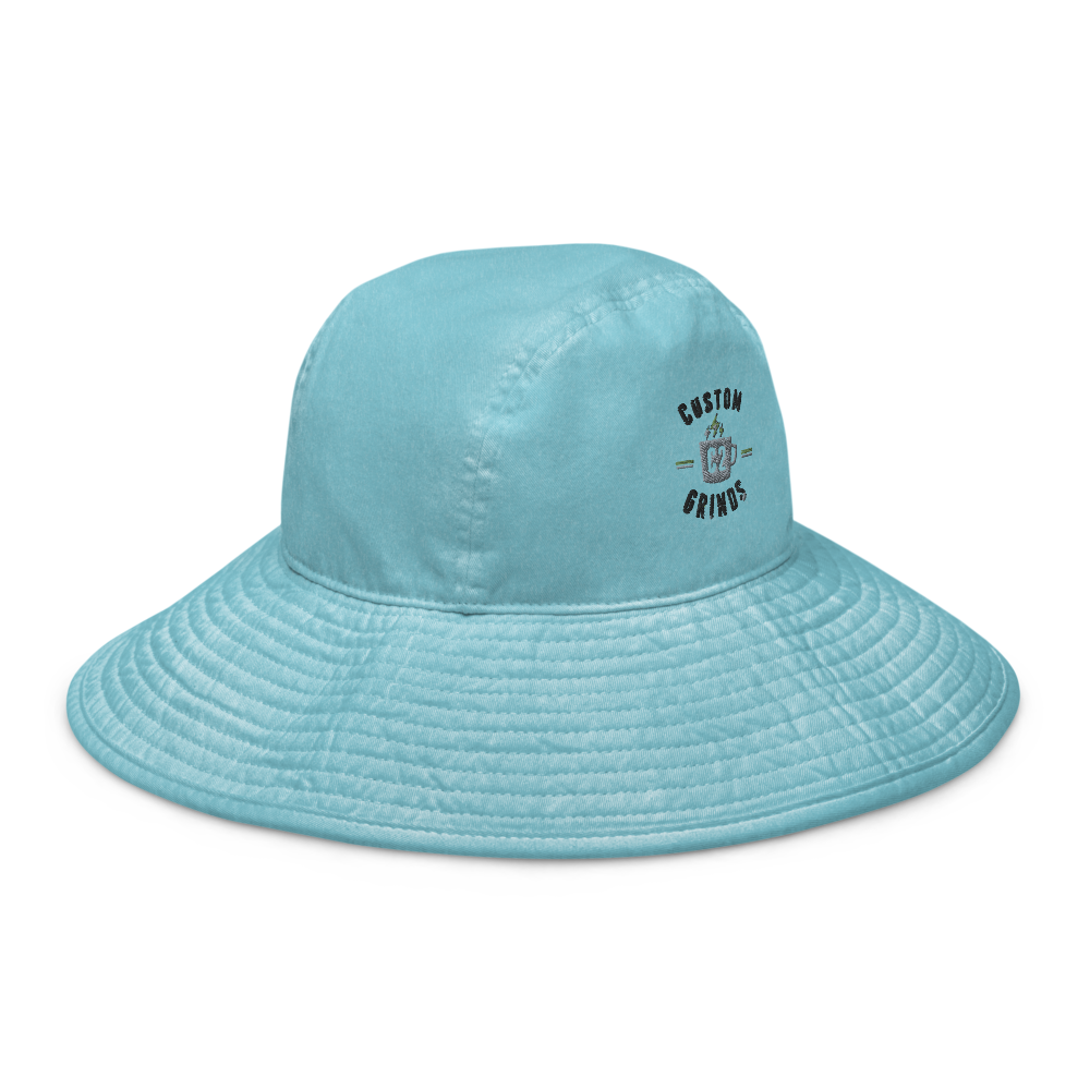 Wide brim bucket hat