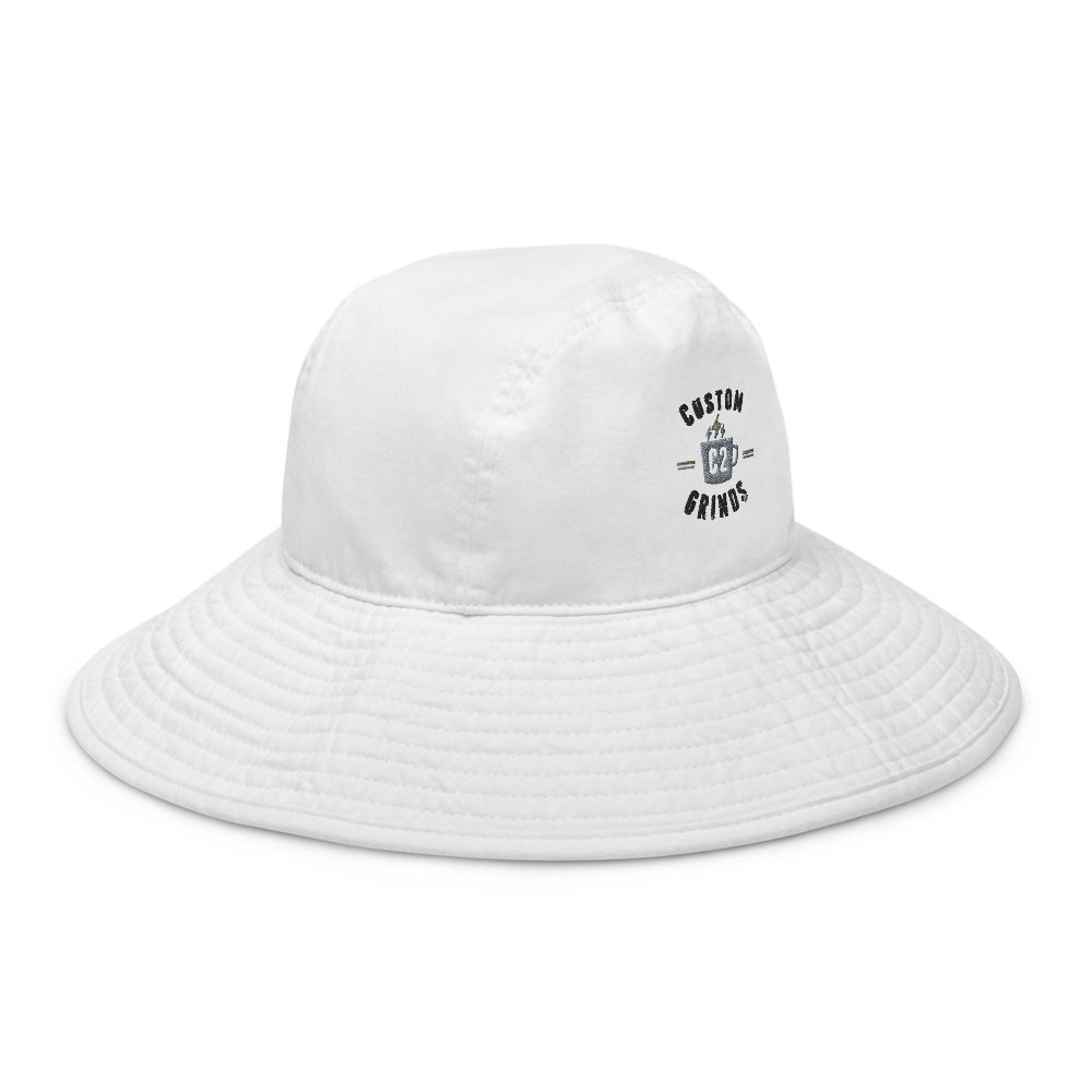 Wide brim bucket hat